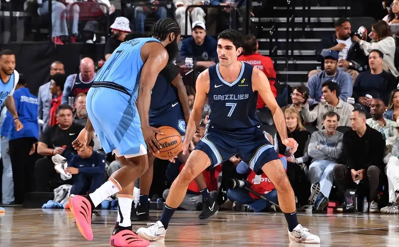 浓眉哥伤愈复出，连败首场表现抢眼，德国队球迷欢呼！